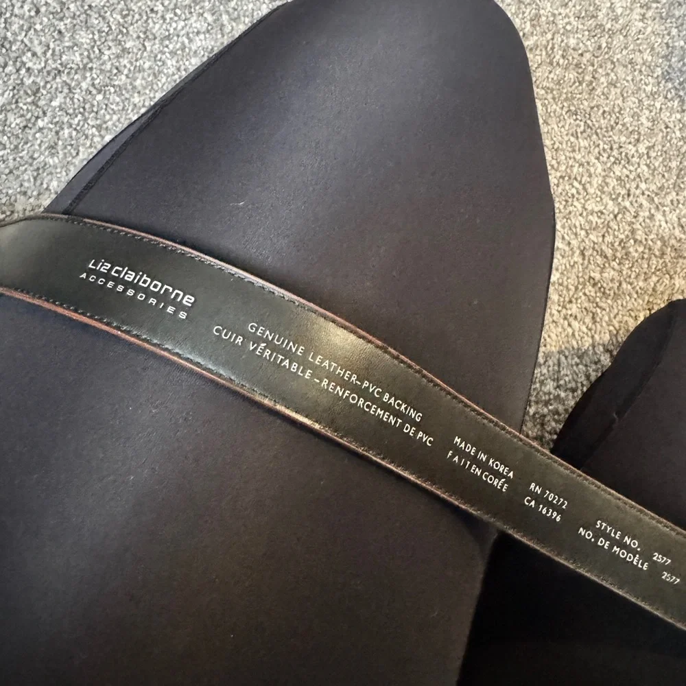 Liz Claiborne Rich Brown Leather Belt